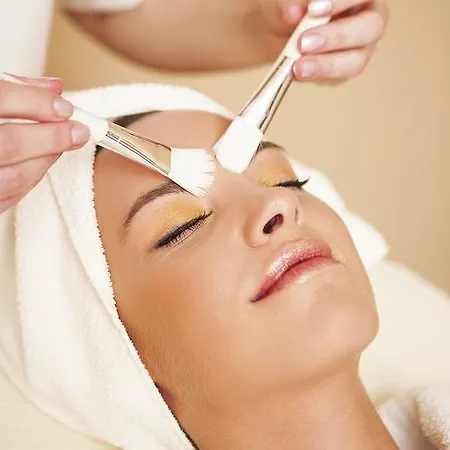 Szálloda & Wellness Pinia 4*