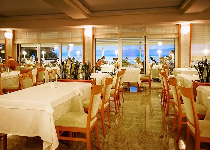 Hotell & Wellness Pinia 4*