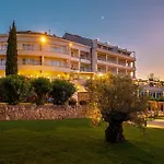 & Wellness Pinia 4* מאלינסקה