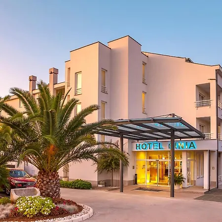Spa&wellness Pinia 4*